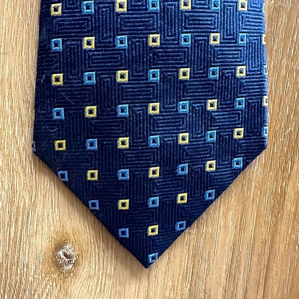 THOMAS PINK Vintage Tie Made by Charles Hill